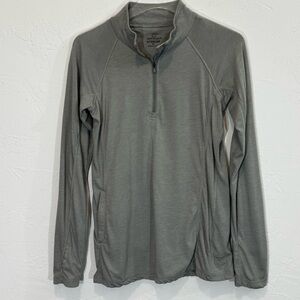 ScotteVest Women’s SeV Susie Gray Quarterzip Baselayer Long Sleeve Medium Top